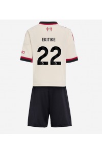 Liverpool Hugo Ekitike #22 Jalkapallovaatteet Lasten Vieraspeliasu 2025-26 Lyhythihainen (+ Lyhyet housut)